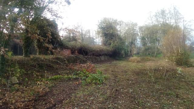 imagen 1 de Venta de finca en Brión (La Coruña)
