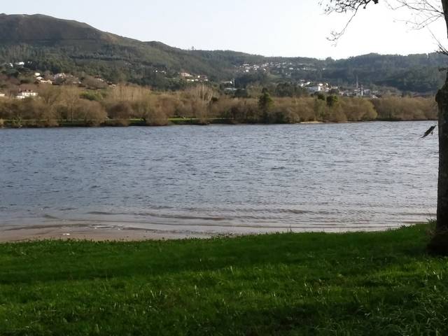 imagen 1 de Venta de terreno junto al río en Goyán