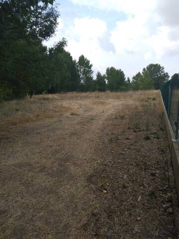 imagen 1 de Venta de parcela próxima a Ciudad Rodrigo (Salamanca)