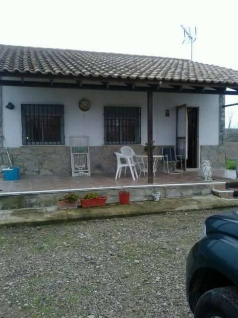 imagen 1 de Venta de parcela con casa en Sevilla
