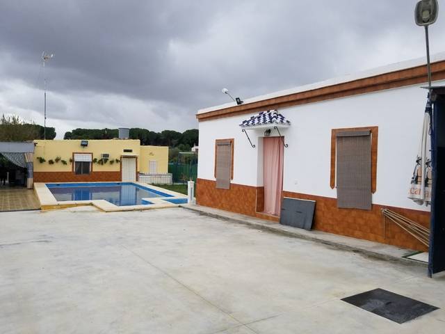 imagen 1 de Venta de finca con vivienda en Paradas (Sevilla)