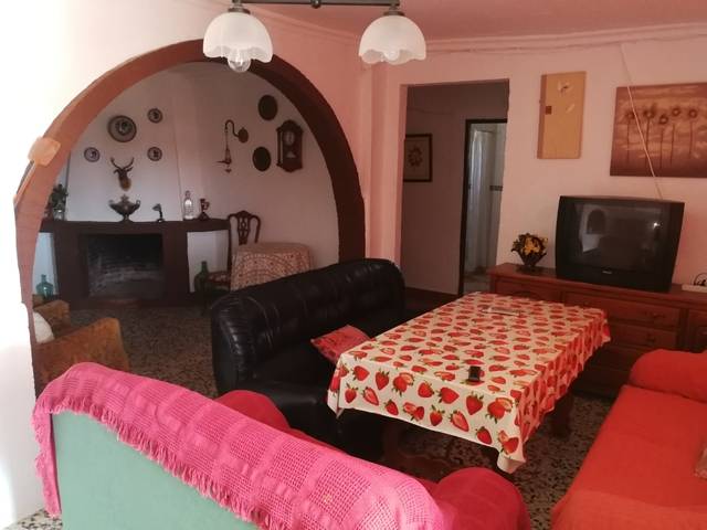 imagen 1 de Venta de casa de campo con terreno en Castilblanco de los Arroyos