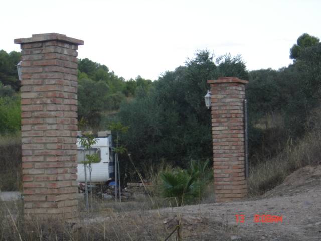 imagen 1 de Venta de finca de recreo a pie de carretera Mora d´Ebre