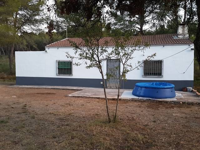 imagen 1 de Venta de casa rural con terreno en La Juncosa de Montmell