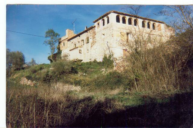 imagen 1 de Venta de terreno con antigua masía en Arboli (Tarragona)