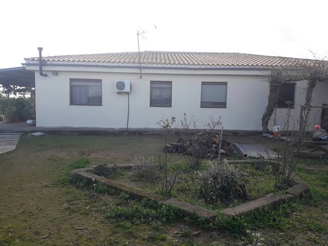 imagen 1 de Venta de terreno con 2 casas