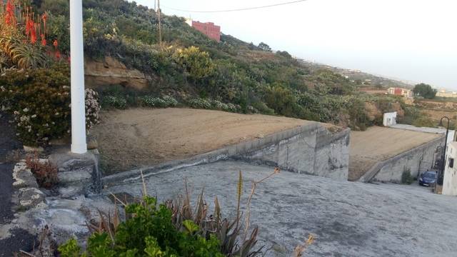 imagen 1 de Venta de terreno con con cueva en Fasnia (Tenerife)