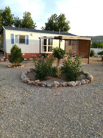 imagen 1 de Venta de terreno con casa en Valdecebro (Teruel)
