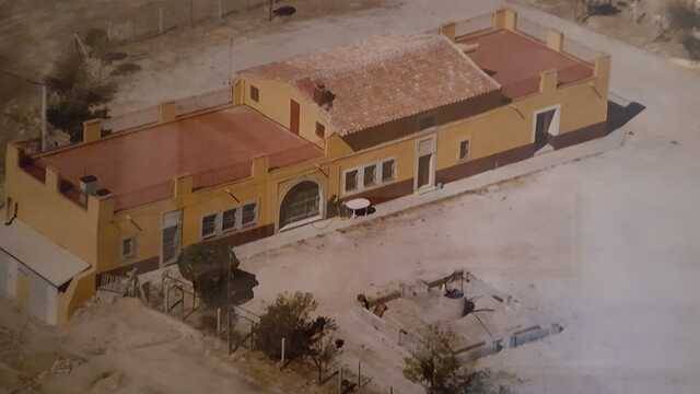 imagen 1 de Venta de finca con núcleo zoológico en Almorox (Toledo)