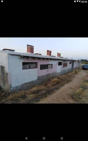 imagen 1 de Venta de finca rústica con nave en Montroy (Valencia)