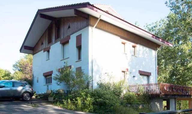 imagen 1 de Venta de finca con casa rural en Zamudio (Vizcaya)