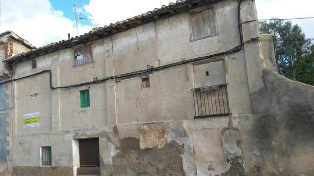 imagen 1 de Venta de casa rural con terreno en Villalba Baja (Teruel)