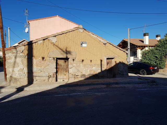 imagen 1 de Venta de antigua casa de pueblo en La Torre (Ávila)