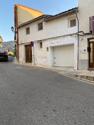 imagen 1 de Venta de dos casas rurales en Otos (Valencia)