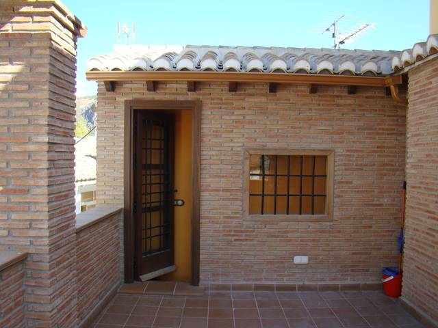imagen 1 de Venta de casa en entorno rural (Granada)