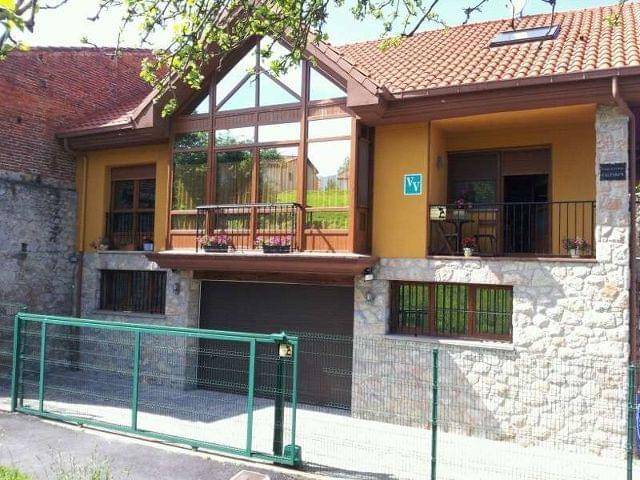imagen 1 de Venta de casa con licencia turística en Llanes (Asturias)