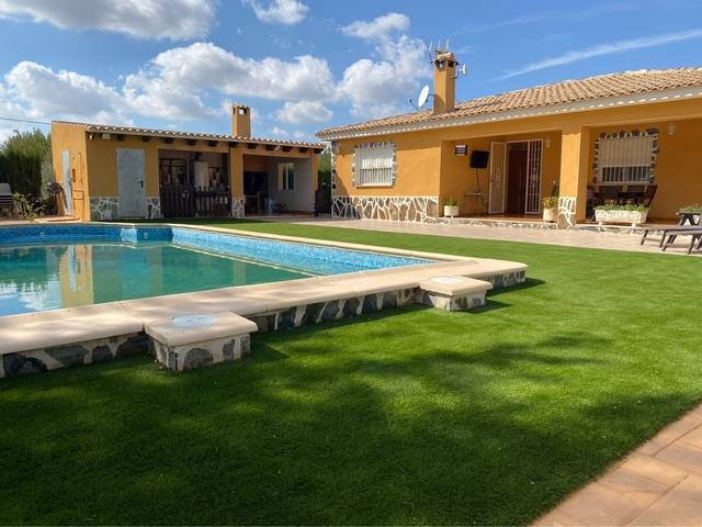 imagen 1 de Venta de chalet en San Vicente del Raspeig