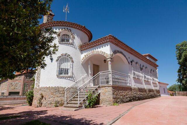 imagen 1 de Venta de casa rural en Navalcan (Toledo)