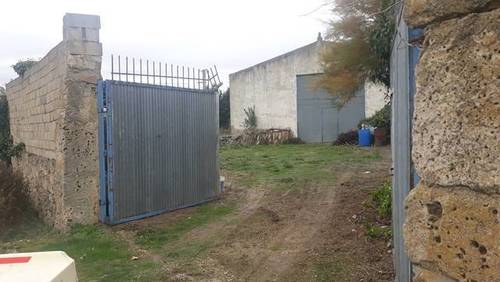 imagen 1 de Venta de finca con nave en Sasamon (Burgos)