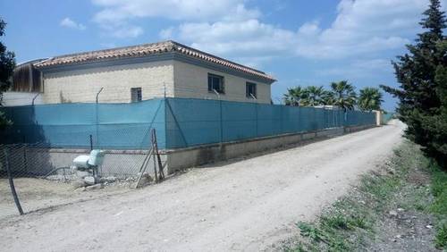 imagen 2 de Venta de finca con invernadero en Chipiona (Cádiz)