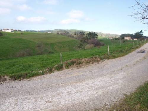 imagen 1 de Venta de fincas en Viveda (Cantabria)