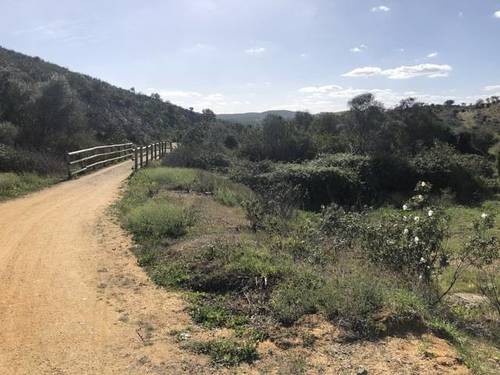 imagen 2 de Venta de finca con excelentes vistas en El Granado (Huelva)