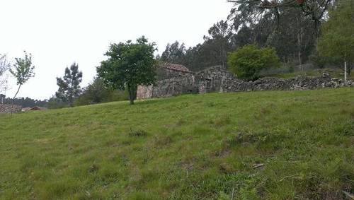 imagen 1 de Venta de preciosa finca con casa en Lameiro (Potevedra)