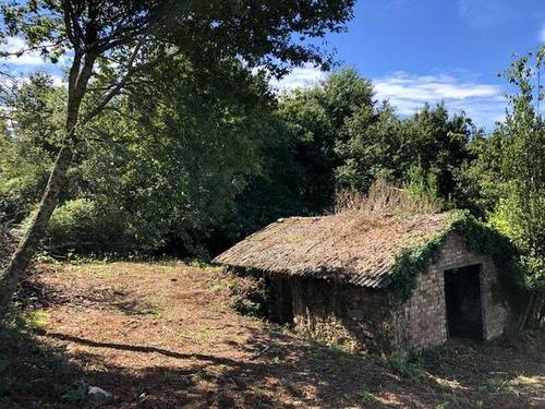 imagen 1 de Venta de terreno con antigua casa y cuadra en Redondela