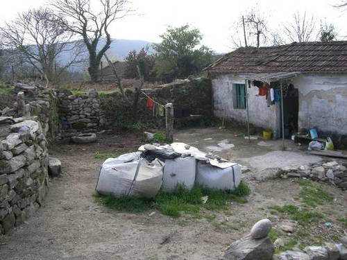 imagen 3 de Venta de terreno con casa en Mondariz (Pontevedra)