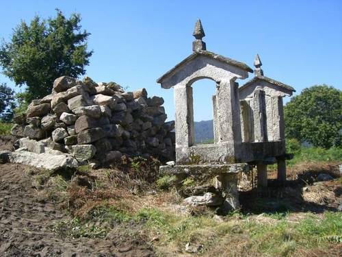 imagen 1 de Venta de terreno con casa en Mondariz (Pontevedra)