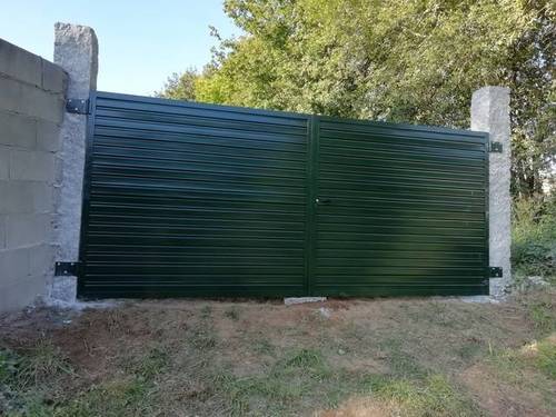 imagen 1 de Venta de terreno vallado en O Campo (Pontevedra)