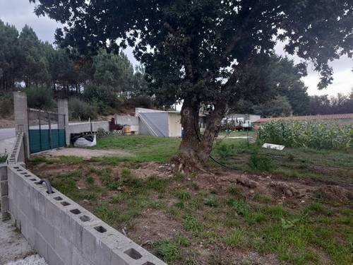 imagen 1 de Finca cerrada y edificable en Caldas de Reis (Pontevedra)