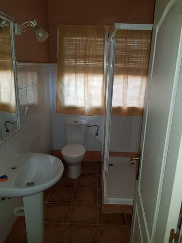 imagen 5 de Venta de terreno con casa y nave en Carmona