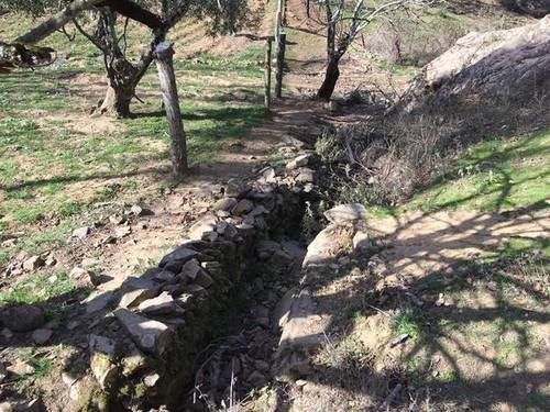 imagen 2 de Venta de finca en entorno natural ubicada en Monesterio