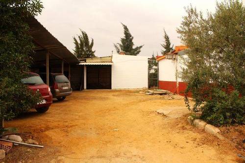 imagen 5 de Venta de casa con terreno en Utrera (Sevilla)