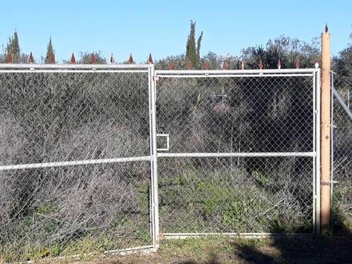 imagen 2 de Venta de parcela rústica vallada en Dos Hermanas