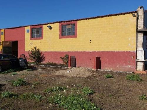 imagen 1 de Venta de finca con dos naves en Pilas