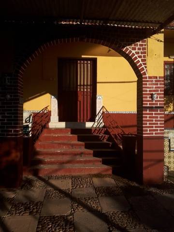 imagen 1 de Venta de parcela con casa en Brenes (Sevilla)
