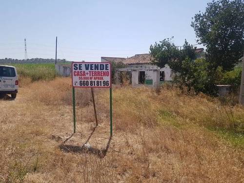 imagen 1 de Venta de vivienda con terreno en Utrera (Sevilla)