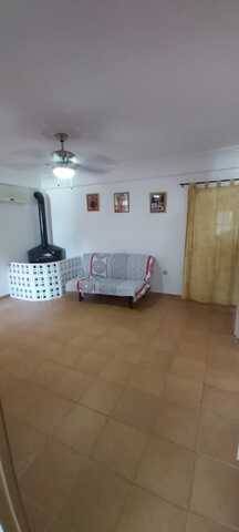 imagen 5 de Venta de parcela ajardinada con vivienda en Utrera