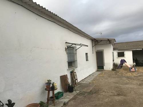 imagen 1 de Venta de finca con vivienda y naves ganaderas