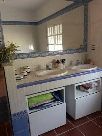 imagen 3 de Venta de bonita finca con vivienda en la Sierra -norte de Sevilla