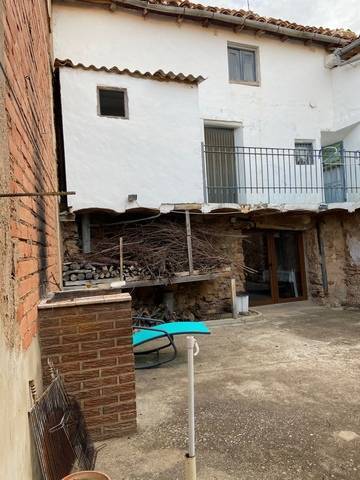 imagen 2 de Venta de finca con dos viviendas en Ólvega