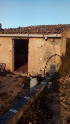 imagen 3 de Venta de finca de recreo a pie de carretera Mora d´Ebre
