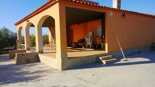 imagen 1 de Venta de casa rural con terreno en Constanti (Tarragona)