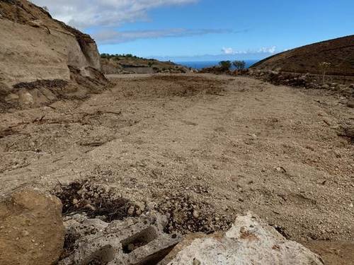 imagen 2 de Venta de parcela de terreno rústico con bonitas vistas en Fasnia (Tenerife)