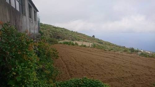 imagen 1 de Venta de terreno con casa de aperos en Mazo (Tenerife)