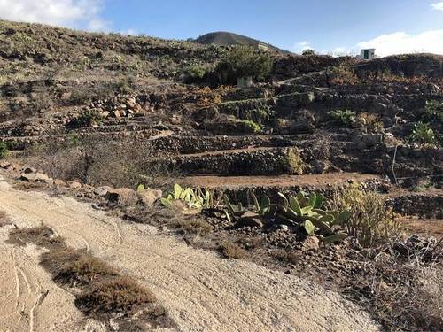 imagen 3 de Venta de terreno rústico con agua en Santiago del Teide (Tenerife)