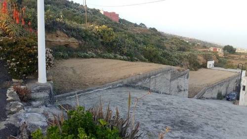 imagen 1 de Venta de terreno con con cueva en Fasnia (Tenerife)