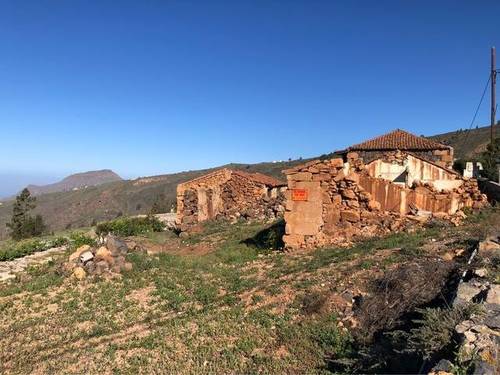 imagen 1 de Venta de terreno con casas para restaurar en Jama (Tenerife)